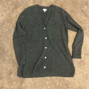Crown & Ivy sweater size Large